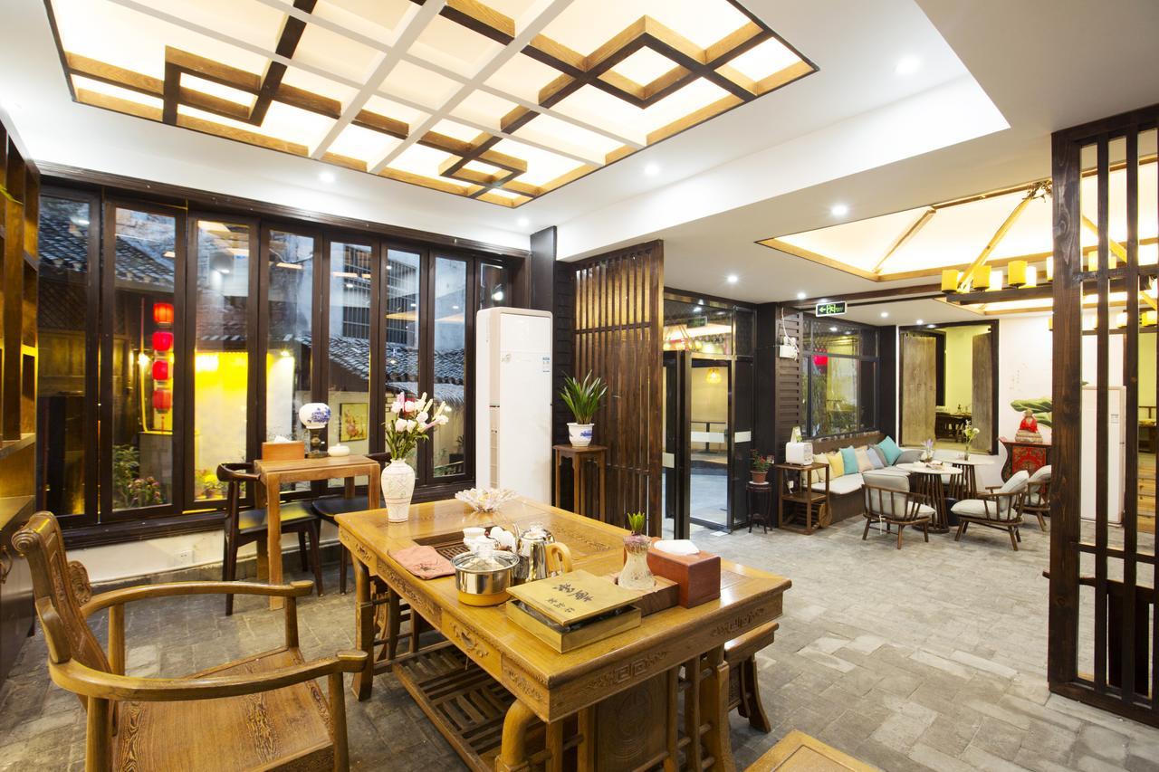 Fenghuang Poshan Inn Εξωτερικό φωτογραφία