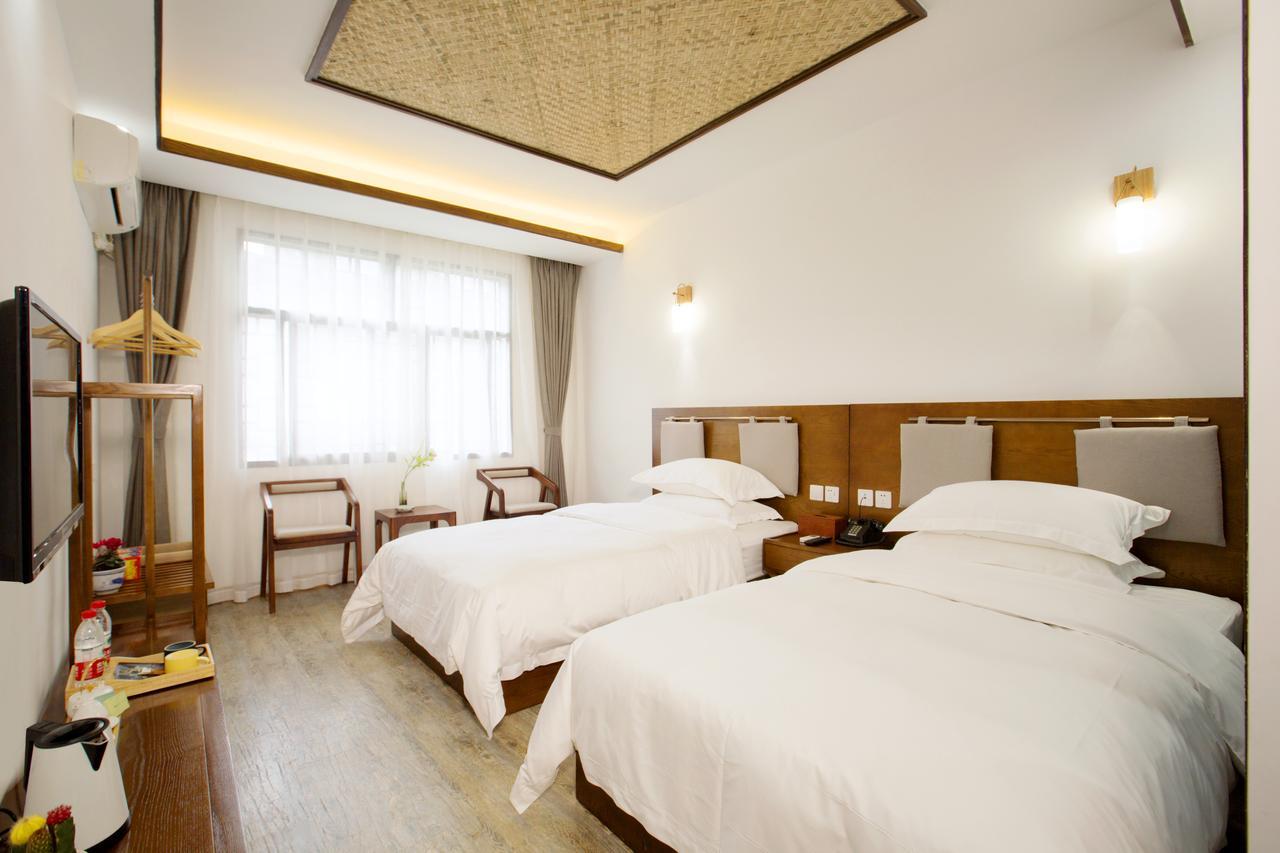 Fenghuang Poshan Inn Εξωτερικό φωτογραφία