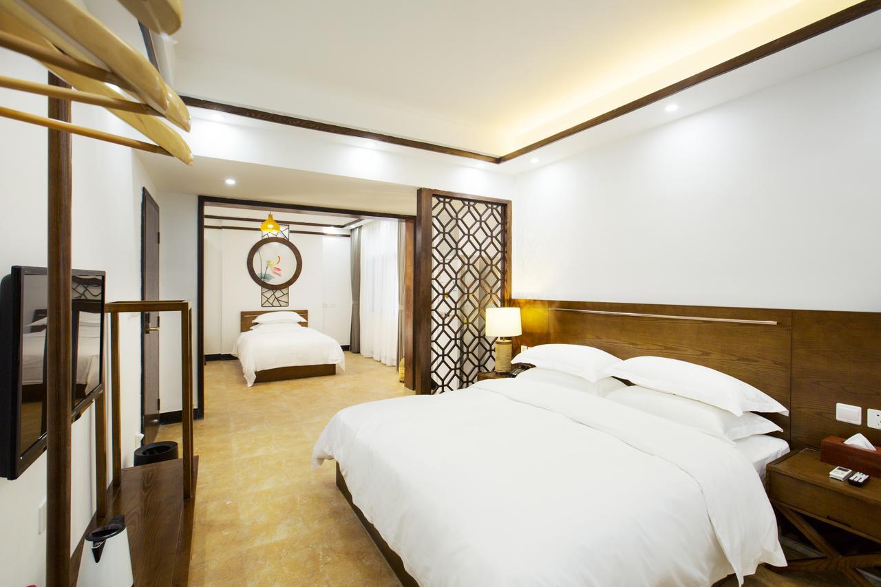 Fenghuang Poshan Inn Εξωτερικό φωτογραφία