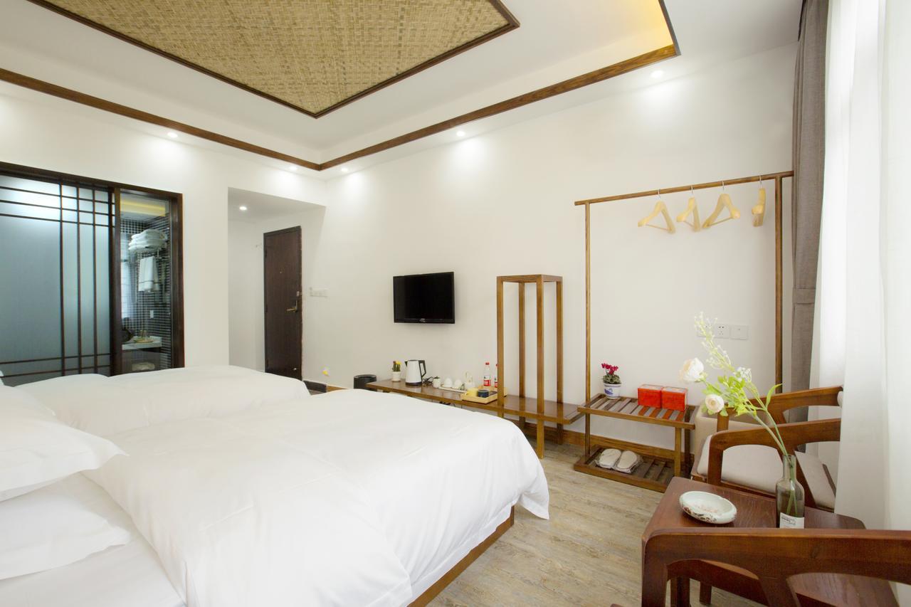 Fenghuang Poshan Inn Εξωτερικό φωτογραφία